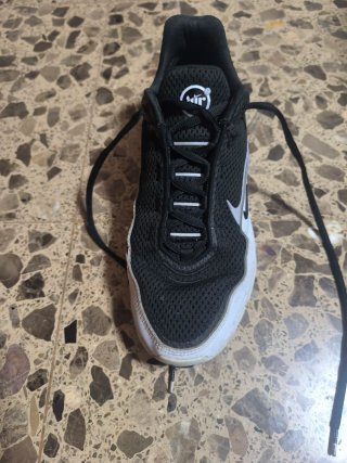 Zapatillas Nike Negras y Blancas