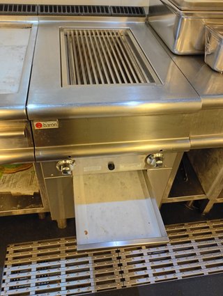 Parrilla de gas Gresilva 500/900 GHPI 2/700