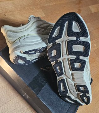Zapatillas Hoka Bondi 9