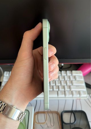 iPhone 15 86% 128GB Verde