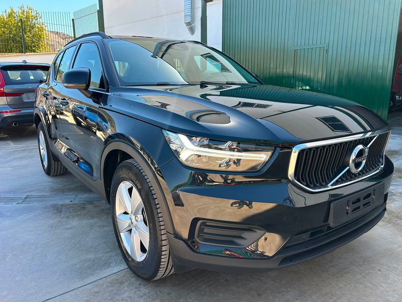 Volvo XC40 2020, foto 2
