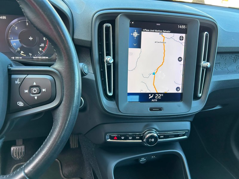 Volvo XC40 2020, foto 13