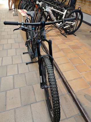 Bici Enduro 29 Rock Shox