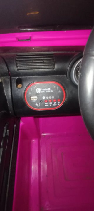 Coche eléctrico infantil 4x4 rosa