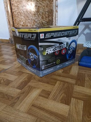 Volante Fanatec PS2 con pedali