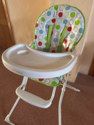 Trona/Silla de bebé gris y madera