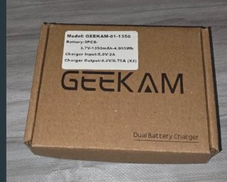 Kit 3 Baterías GEEKAM Cargador Duo Camara de Accio