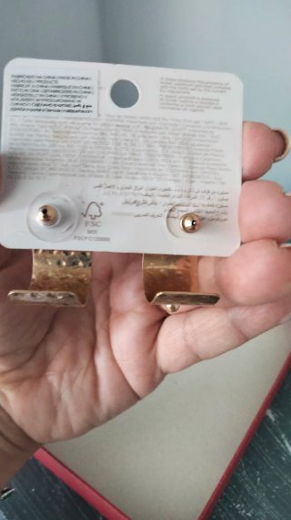 Pendientes dorados Parfois martelé.