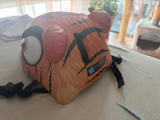 Casco infantil de tigre