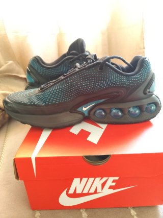 Nike Air Max DN Negro/Azul