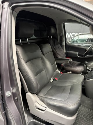 Hyundai H-1 2011