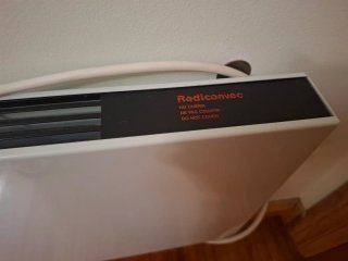 7 Radiatori Radisonec. Venduti separatamente.