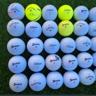 50 Bolas de Golf Mixtas: Callaway, Srixon, Titleis