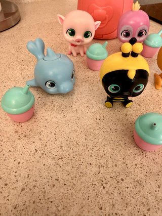 Mascotas Bebés Llorones+casita y biberon