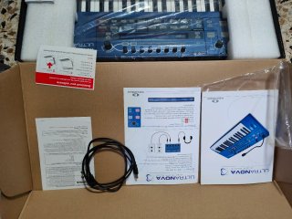 Sintetizzatore Novation Ultranova quasi nuovo