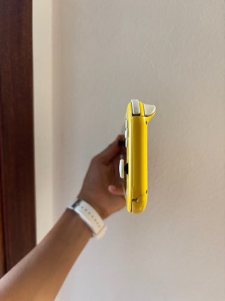 Nintendo Switch Lite Gialla