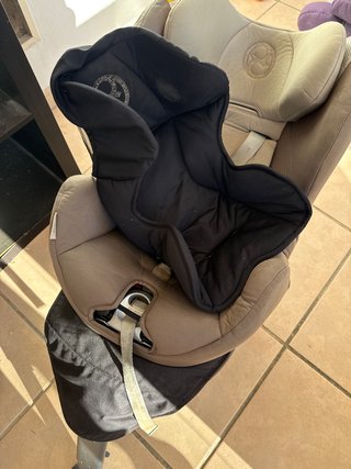 Silla de coche Cybex Sirona con adaptador