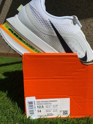 Nike Pegasus Premium white/black-off noir-volt