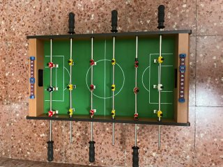 Futbolín de madera para casa