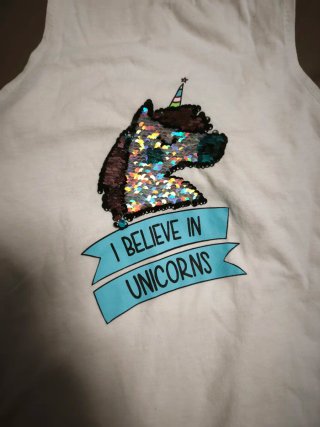 Camiseta niña unicornio lentejuelas