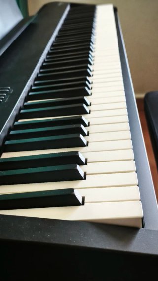 Piano Roland FP30X