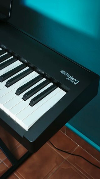 Piano Roland FP30X