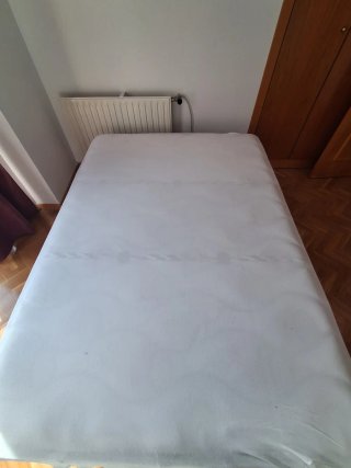 Colchón 135cm en buen estado. Urge venta