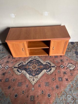 Mesa de TV de madera