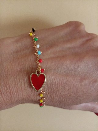 Bracciale cuore rosso e perline colorate