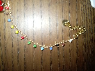 Bracciale cuore rosso e perline colorate