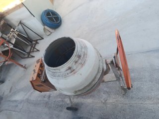 Hormigonera 140L