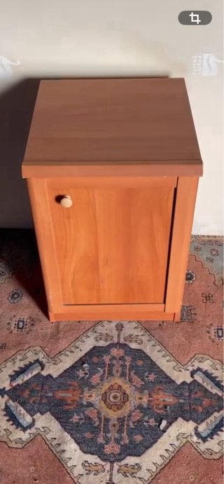 Cómoda de madera marrón