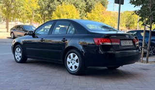 Hyundai Sonata 2.0Crdi