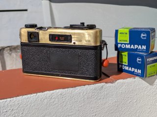 Yashica electro 35 gold + carrete