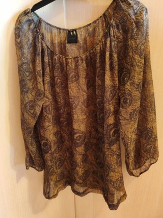 Blusa estampada manga larga