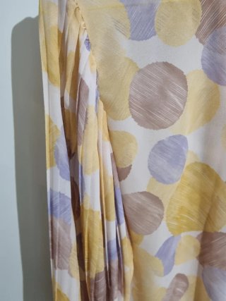 Blusa morbida maniche plissettate giallo e lilla
