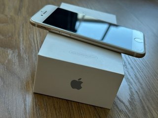 iPhone 7 in buone condizioni, colore bianco/oro 128 GB