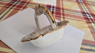 Bombonera vintage de  porcelana fina