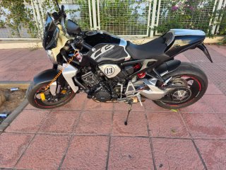 Honda CB 1000R 2018 - 7.000 km