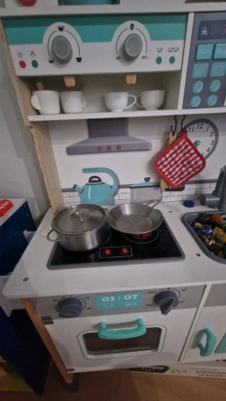 Cocina de juguete para niños con mucho accesorios