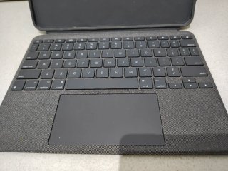 Funda Teclado Logitech Combo Touch iPad Air M2/M3