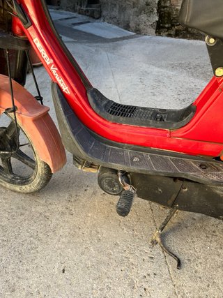 Derbi Variant Roja