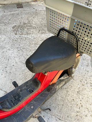 Derbi Variant Roja