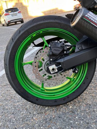 Kawasaki Z900 A2 Negra y Verde