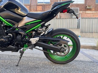 Kawasaki Z900 A2 Negra y Verde