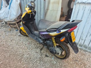 Suzuki Katana R Scooter Morado/Amarillo