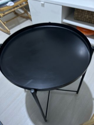 Mesa auxiliar redonda IKEA negra