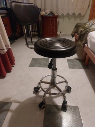 Silla de escritorio pequeña con ruedas