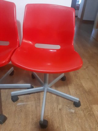 Sillas de escritorio infantiles rojas