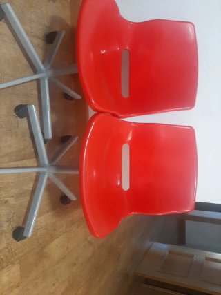 Sillas de escritorio infantiles rojas